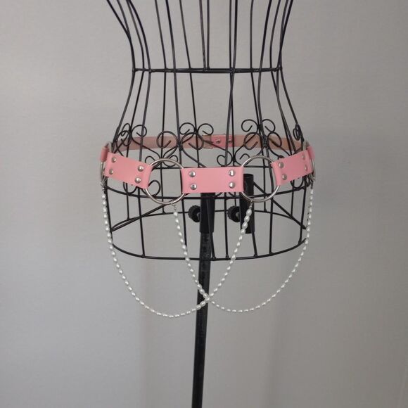 Y2K Style Pink Vegan Leather O-Ring Pearly Belt - Picture 2 of 2